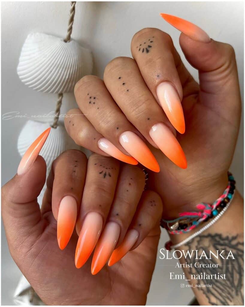 Image courtesy of Instagram.com/emi_nailartist