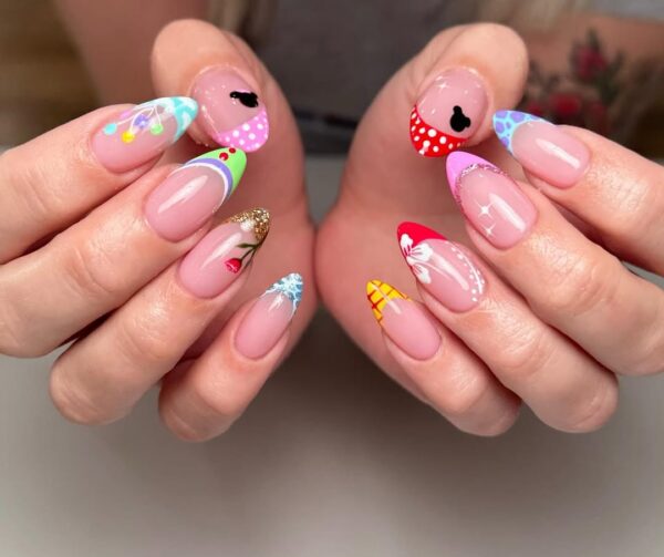 Image courtesy of Instagram.com/kaylagearsnails