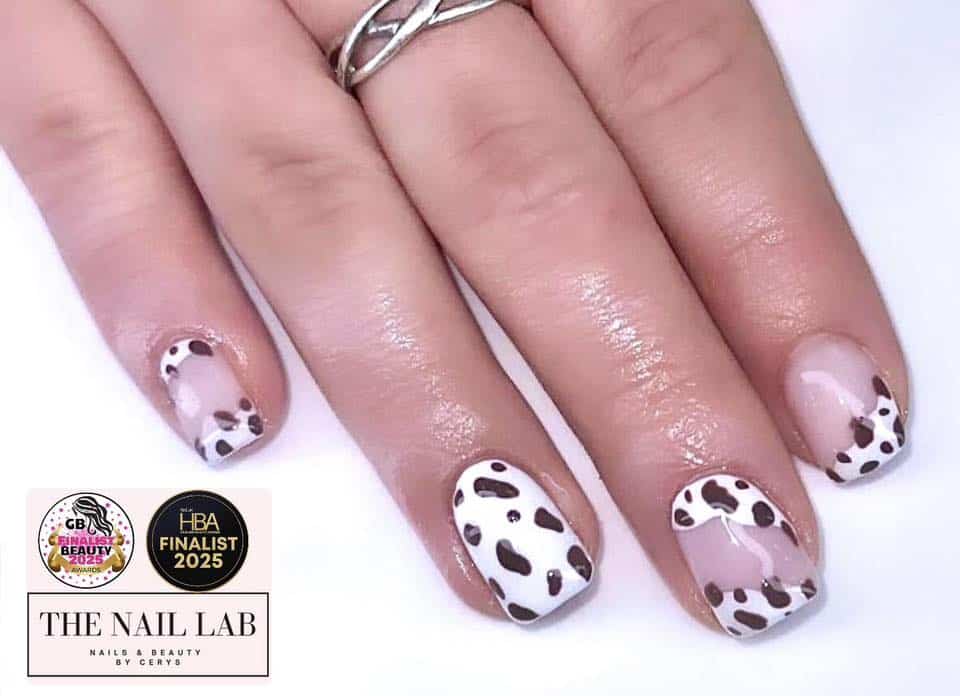 Image courtesy of the nail lab – nails & beauty by cerys
