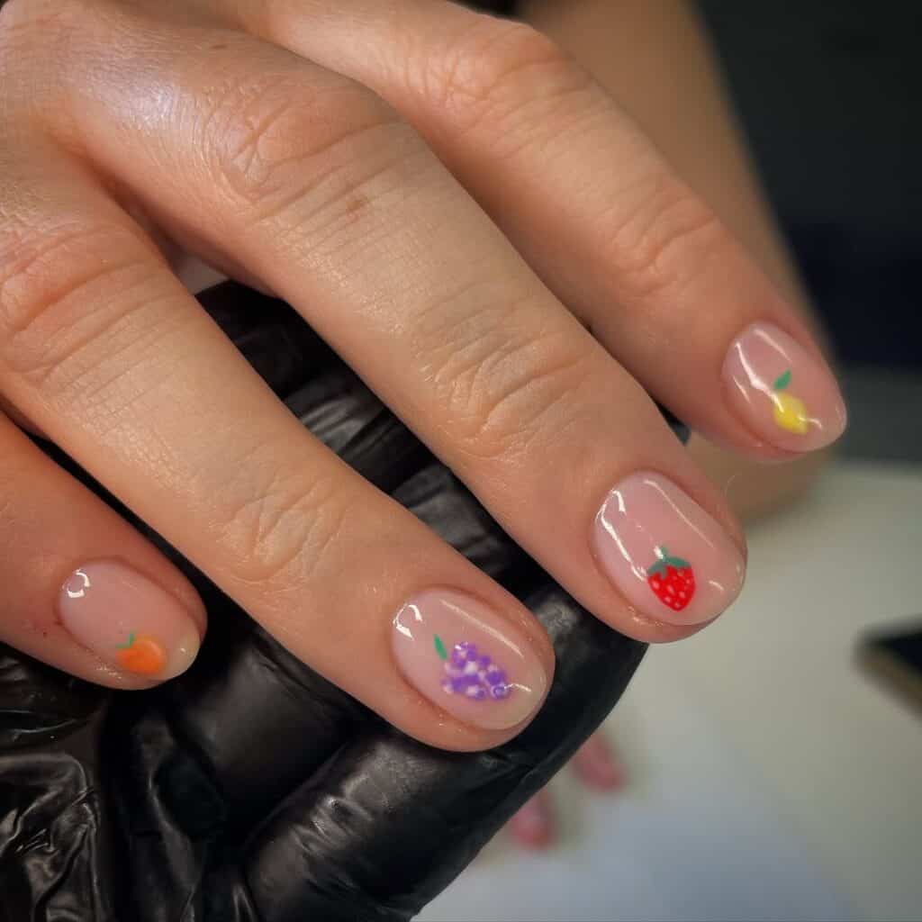 Image courtesy of instagram.com:h.e.r nails