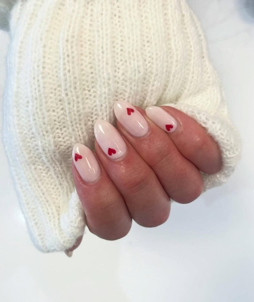 Image courtesy of instagram.com:kleinburgnails.studio