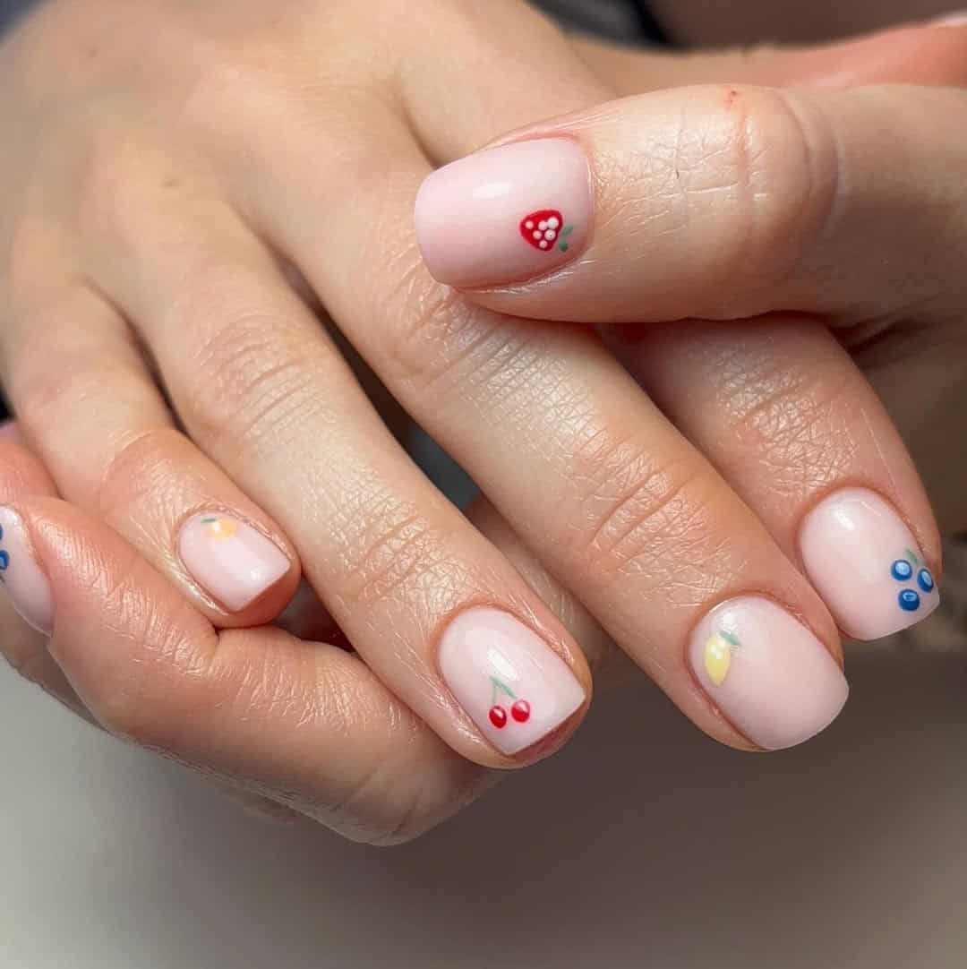 Image courtesy of instagram.com:luxe.nails.poole