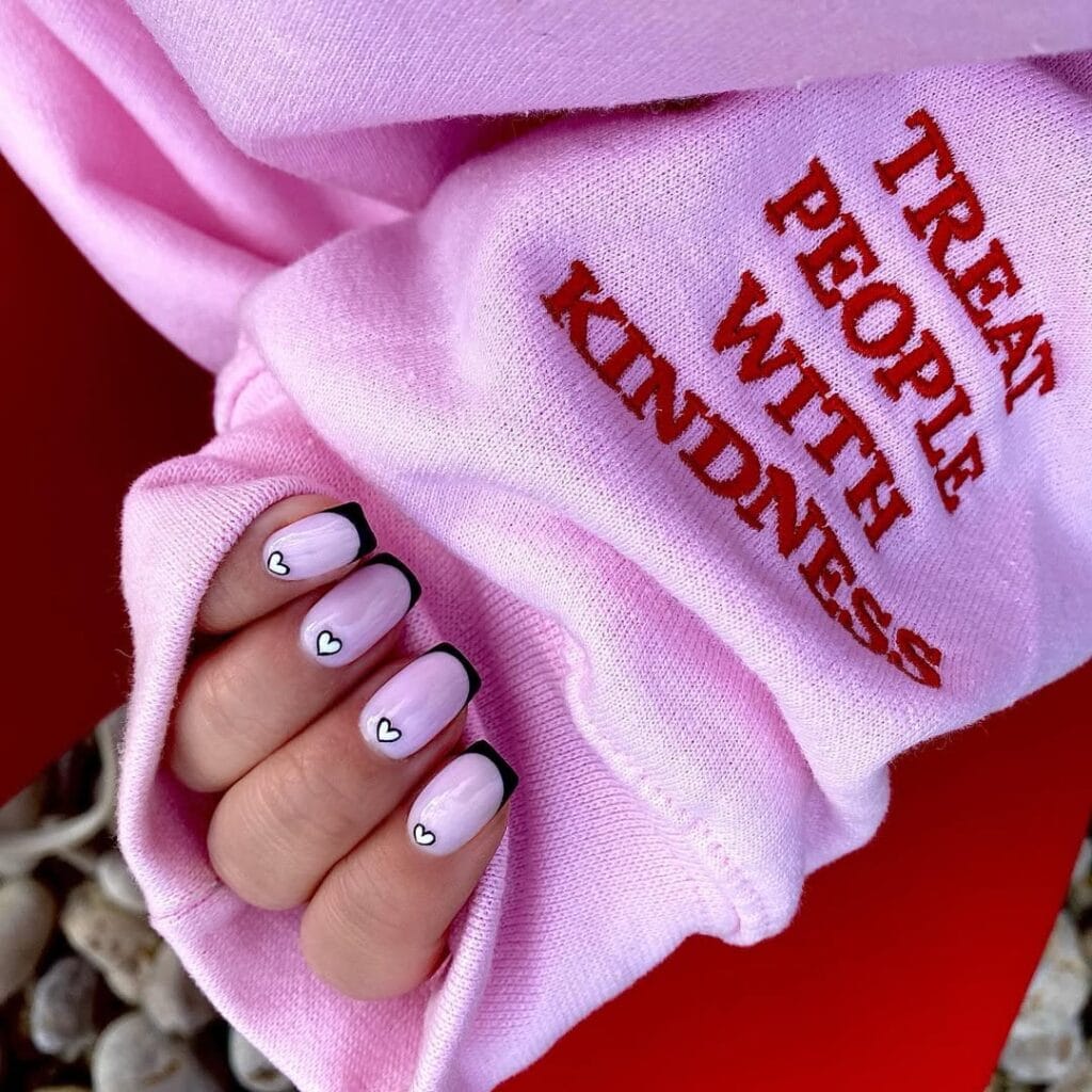 Image courtesy of instagram.com:amyguynailartist