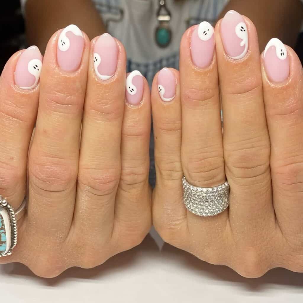 Image courtesy of instagram.com:naildesignbykayla