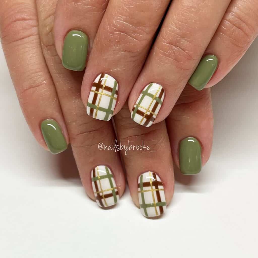 Image courtesy of instagram.com:nailsbybrooke 