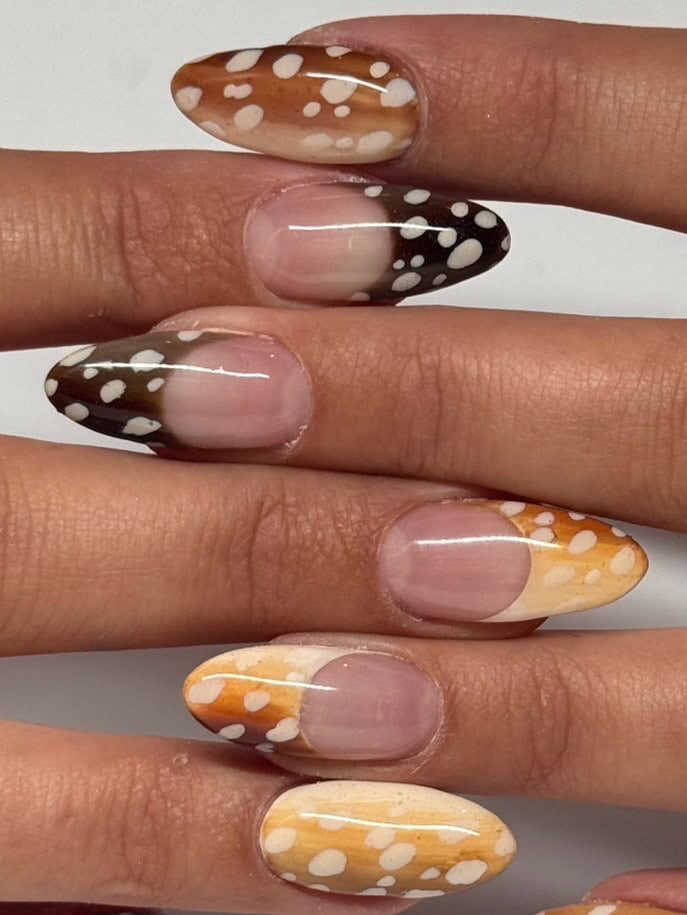 Image courtesy of instagram.com:vanityprojects, nail art by naomi (instagram.com: foxy.nail )