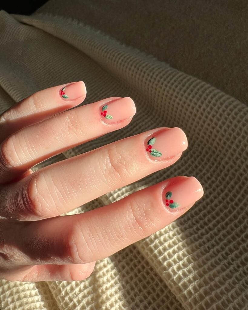 Image courtesy of instagram.com:emmamelianails