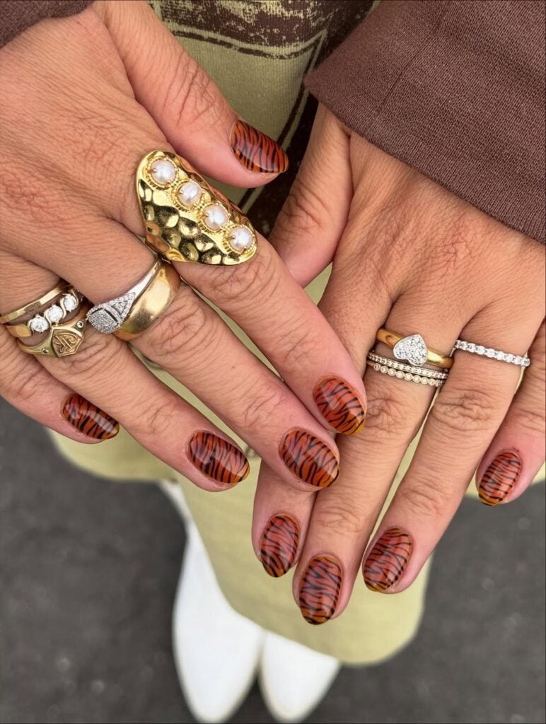 Image courtesy of instagram.com:kenna.k.nails