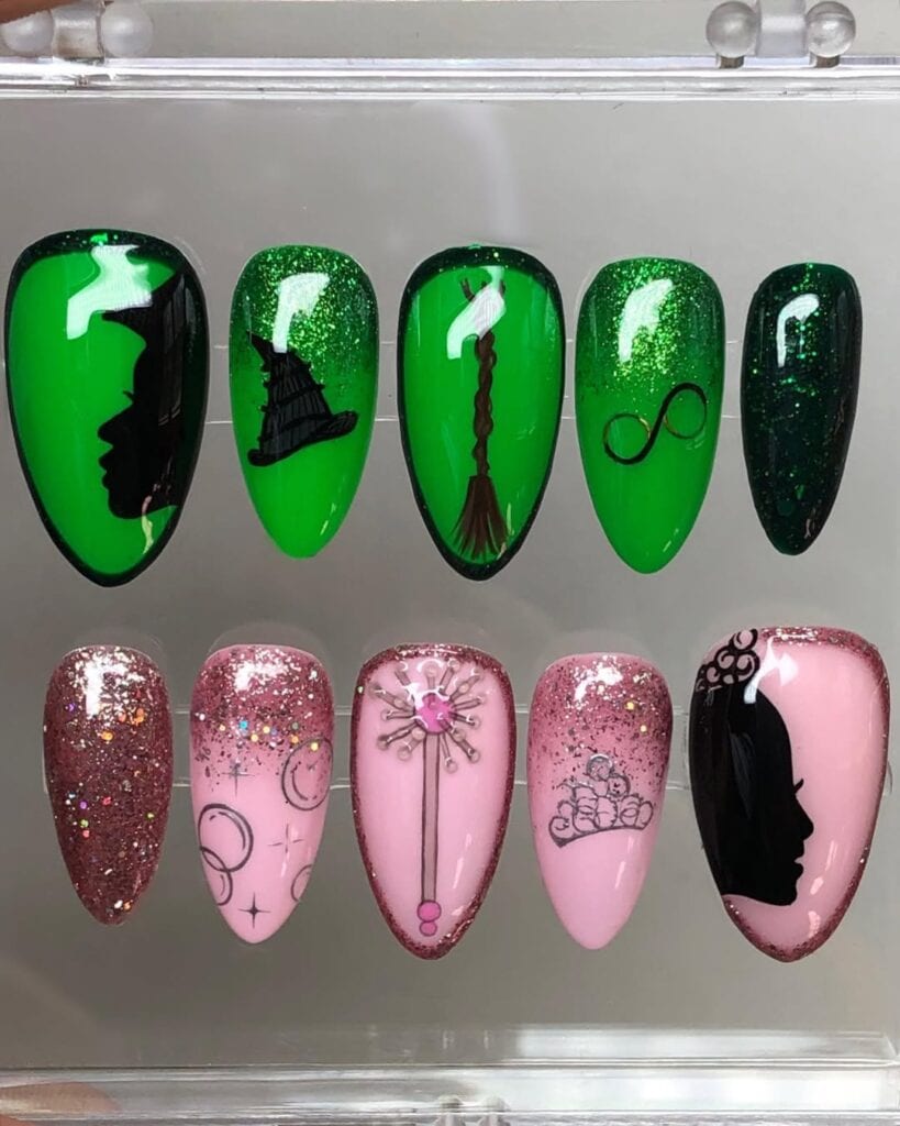 Image courtesy of Instagram.com:queenlynails