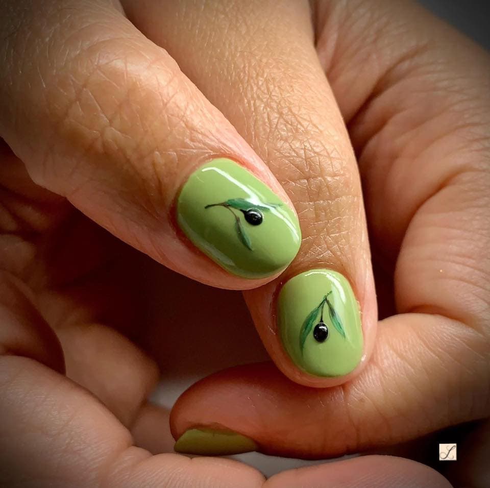 Image courtesy of nails & beauty by louise