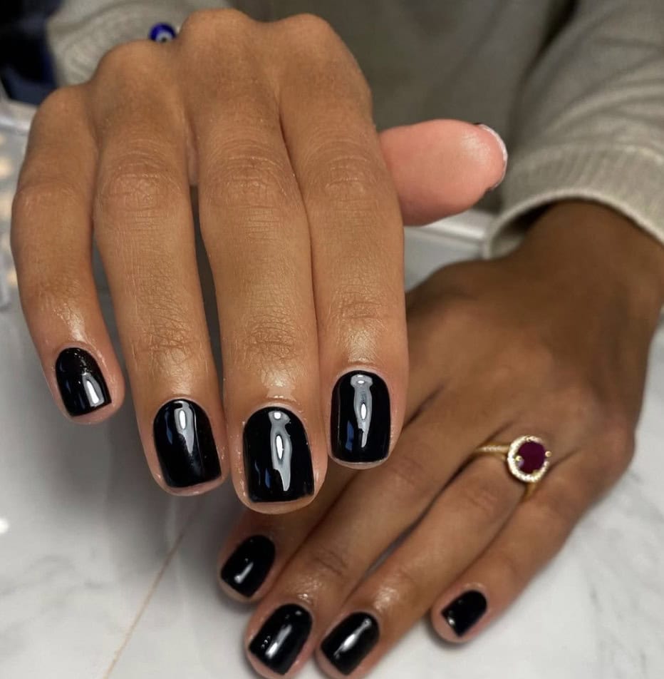 Image courtesy of Instagram.com:j.e.m nails