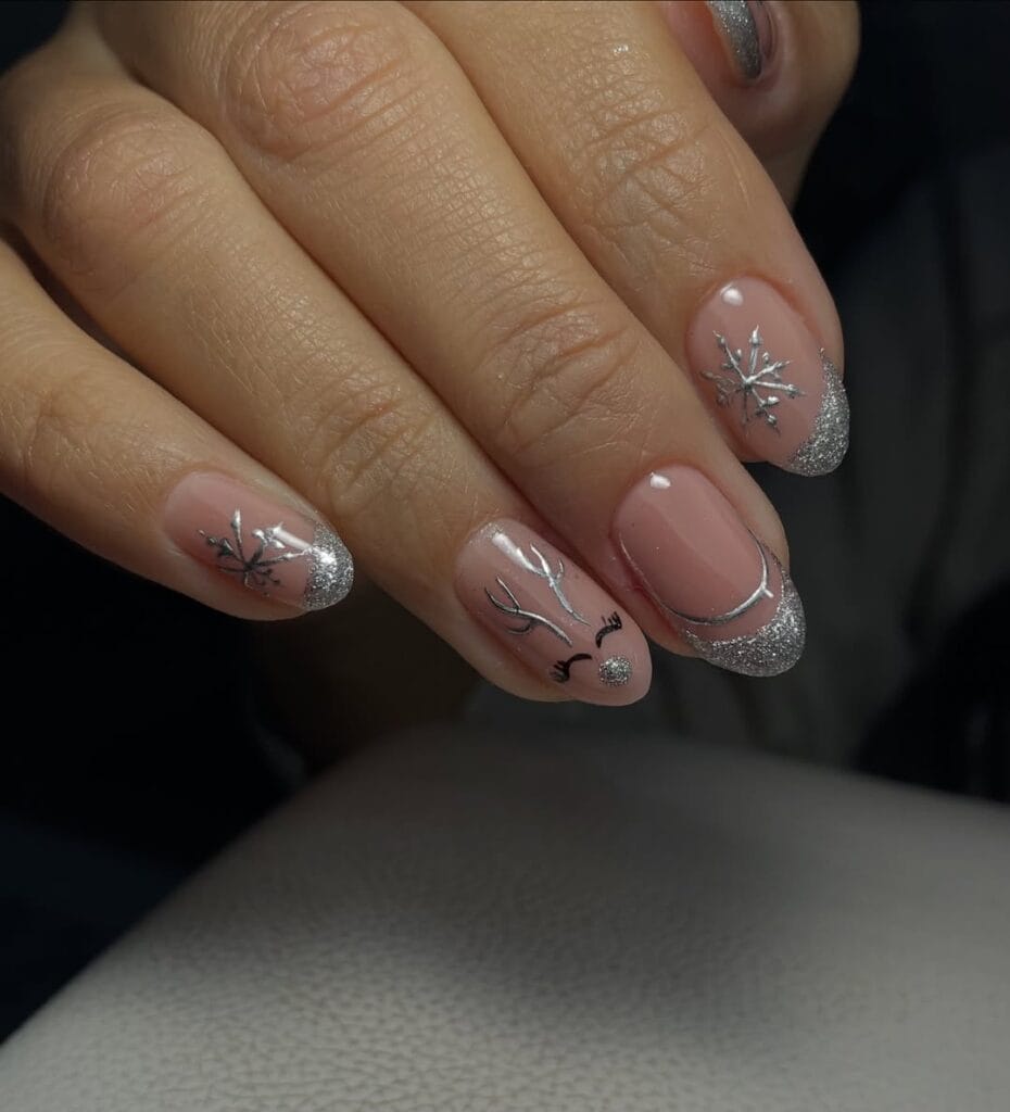 Image courtesy of Instagram.com:nails with rozy