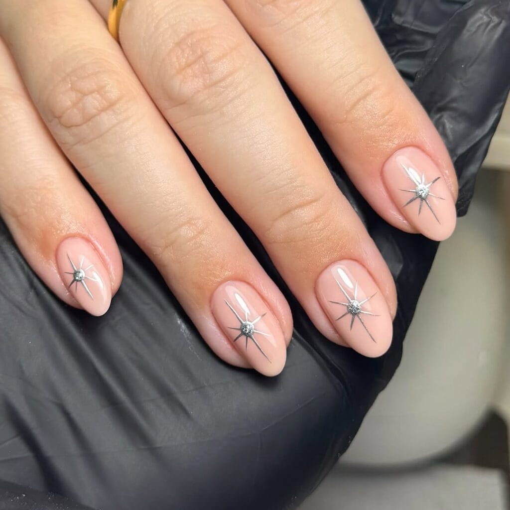 Image courtesy of Instagram.com:nailsbyholly