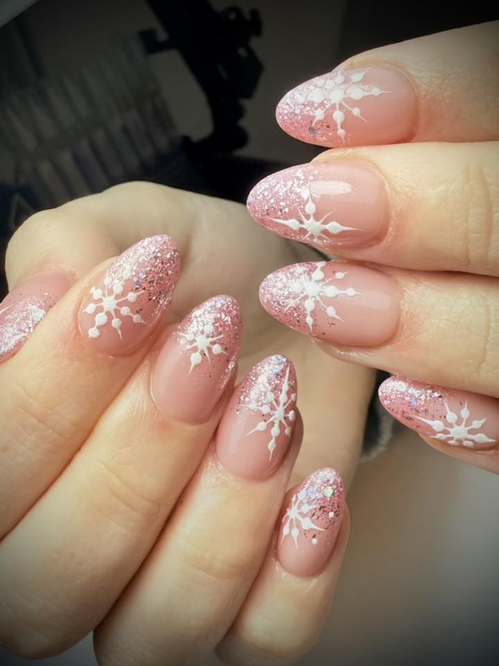 Image courtesy of LoveUrban Nail Design