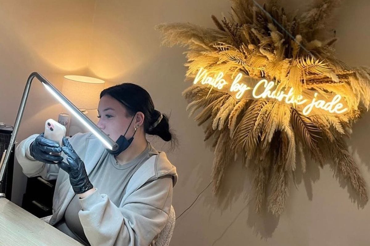 Charlie Jade Eastbourne nail tech