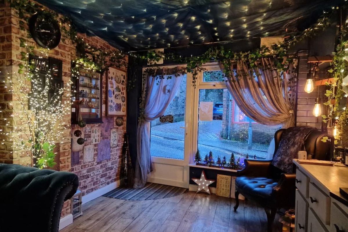 Alchemy Nails lead image