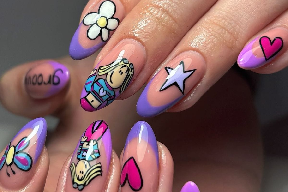 Groovy Chick nails lead images courtesy of Instagram.com:taylormadenailsx