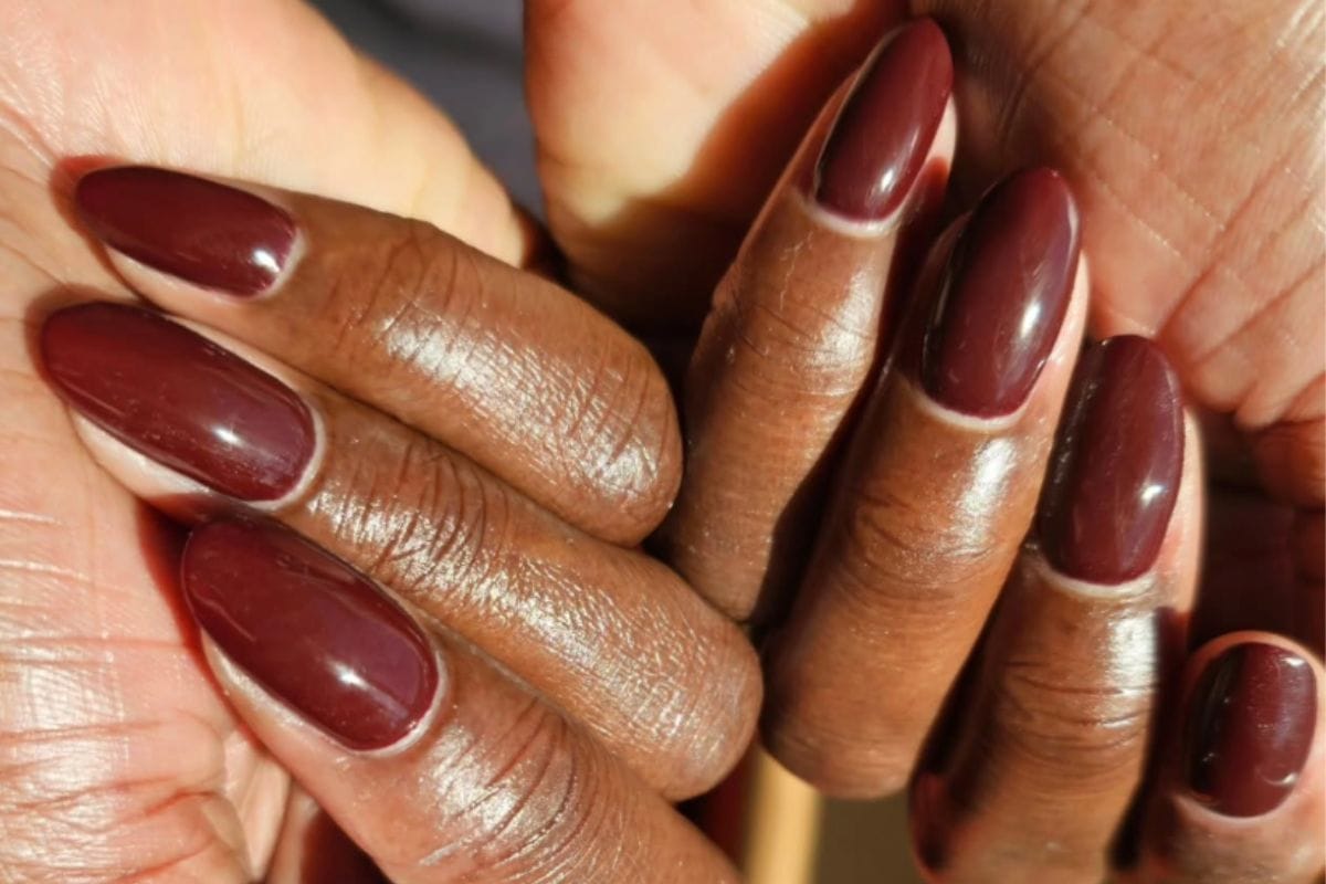 Oscars 2026 nail looks lead image courtesy of @chuenails