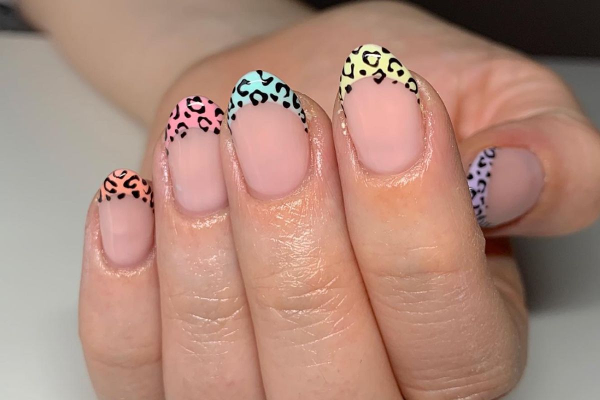 Spring leopard print nails trend lead image courtesy of Instagram.com:ohheynicenails