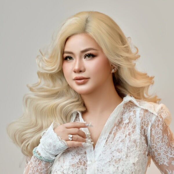 Abbie nguyen headshot