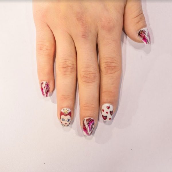 Queen of Hearts Le Chat 11